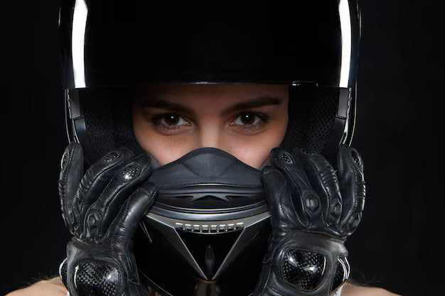 🧤 Why Riding Gloves Are Not an Accessory – They’re a Necessity for Every Two-Wheeler Rider